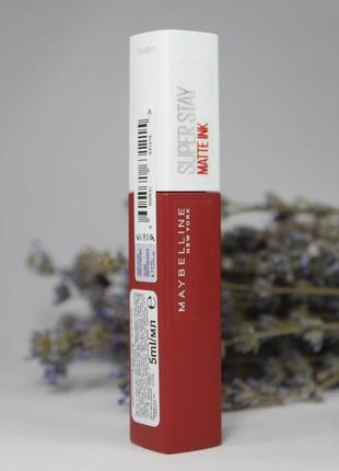 Рідка стійка помада мейбілін maybelline new york superstay matte ink liquid lipstick 325 hustler червона червоно-коричнева коричнево цегляна тепла