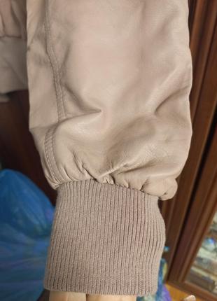 Красива курточка