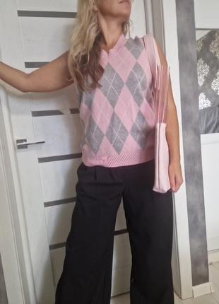 Стильна жилетка