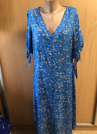 Натуральное сочное платье с пуговицами