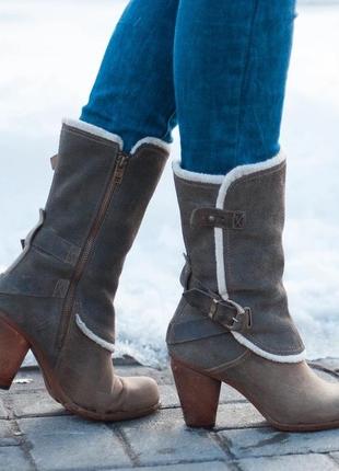 Чоботи високі timberland