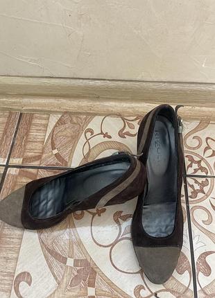 Туфли замш на каблуке