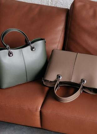 Натуральная кожаная сумка женская италия каркасная большая сумка а4 такп / темно зеная ts000126