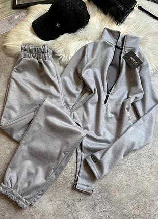 Костюм женский однотонный боди на длинный рукав на молнии брюки на высокой посадке качественный трендовый графитовый черный