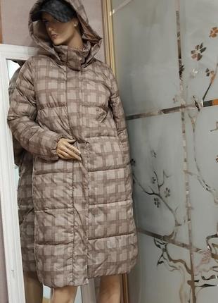 Утепленное пальто в клетку