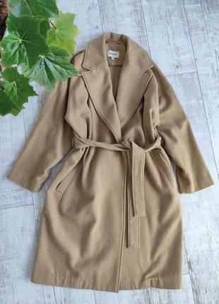 Шерстяное длинное пальто на запах в цвете кэмэл от stradivarius