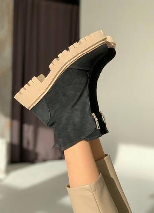 Жіночі черевики на бежевій підошві із натуральної замші9 фото