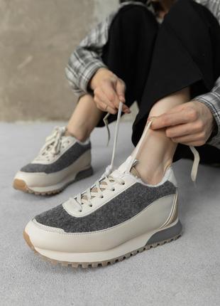 Кросівки жіночі утеплені