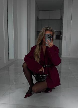 Женский пиджак свободного кроя бордо3 фото