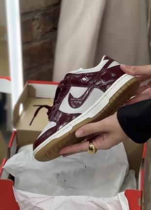 Кроссовки nike dunk low lx beige/bordo fj 2260-004