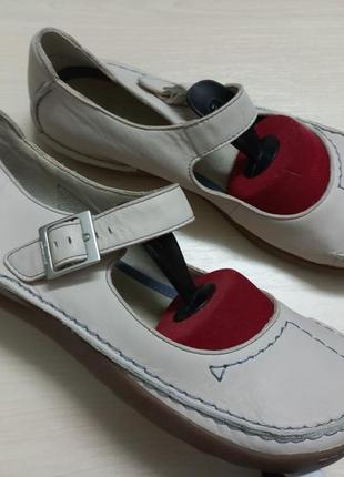 Туфли кожаные осень-весна жен.40р. clarks индии
