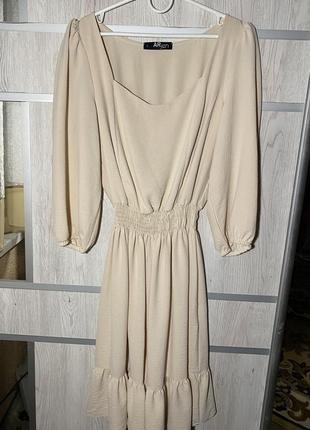 Сукня жіноча