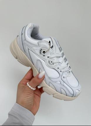 Adidas astir кроссовки