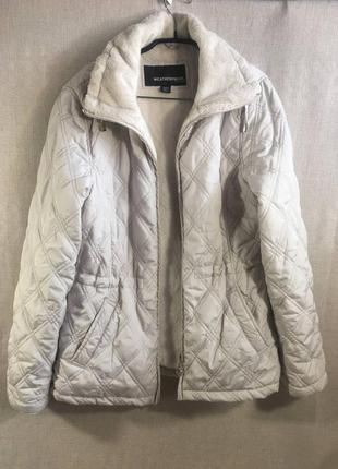 Стеганая деми куртка weatherproof утеплена искусственным мехом