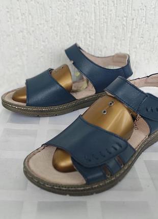 Босоножки кожанние boulevard р.38