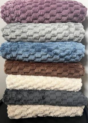 Роскошные пледы, объемные, высокое качество
