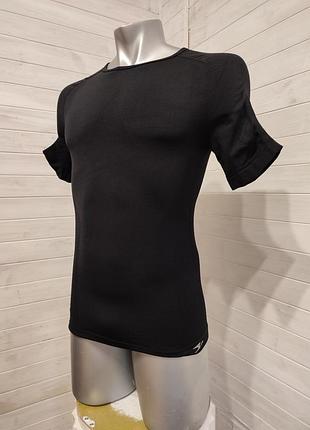 Безшовное термобелье футюолка s-m