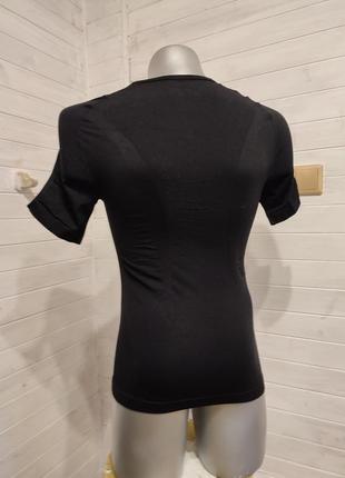 Безшовное термобелье футюолка s-m