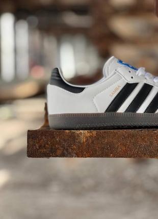 Кросівки Pharrell and adidas Kanye are Dropping Location-Exclusive s