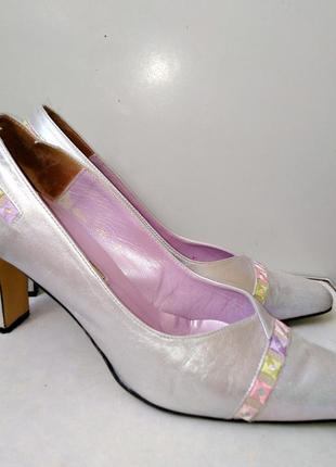 Шкіряні перламутрові туфлі pavacini international made in spain, блискавичне надсилання ⚡💫🚀