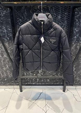 Женская куртка prada