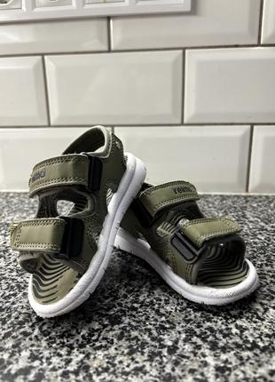 Сандалі reima