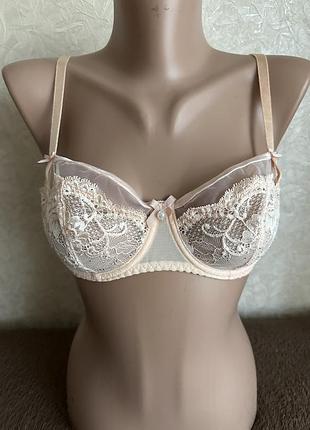 Бюстгальтер