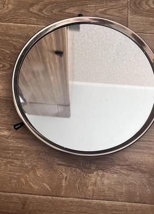 Менажніца, салатница на подносі, що обертається