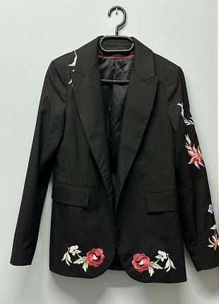 Піджак zara з вишивкою