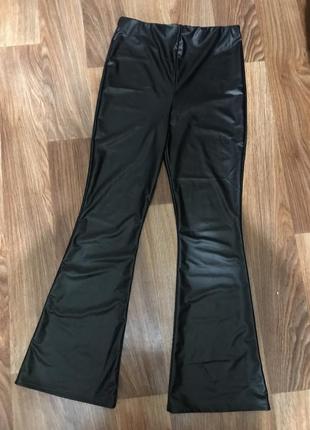 Брюки из экокожи размер 50/52