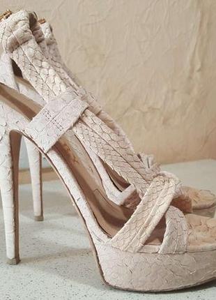 Burberry размер 39.5 made in italy оригинал