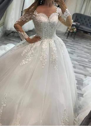 Новое свадебное платье класса люкс