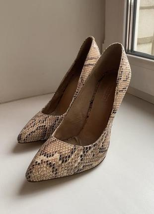 Туфли лодочки кожаные (не zara)