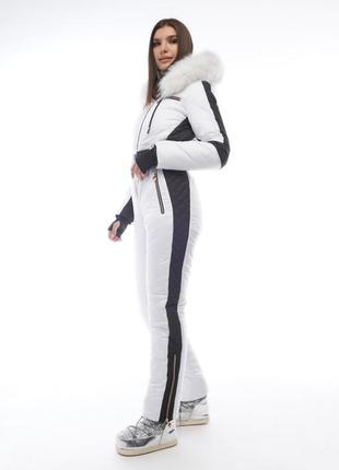 Сучасний зимовий комбінезон