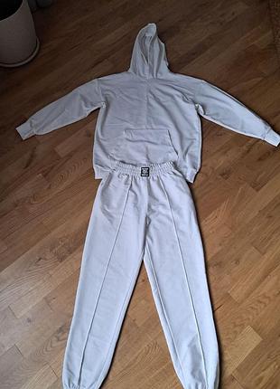 Спортивный костюм2 фото