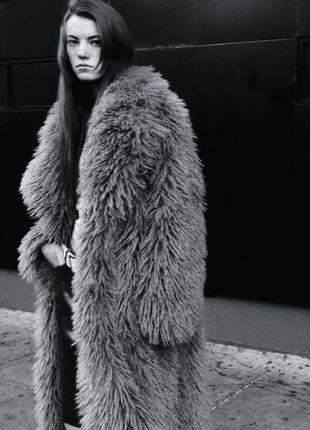 Шикарна шуба zara