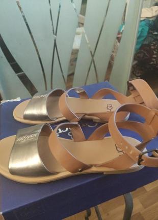 Босоножки 38 ugg