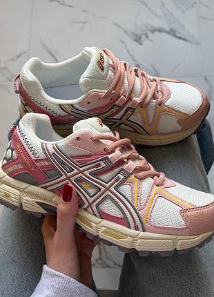asics 1011B034 and Sean Wotherspoon