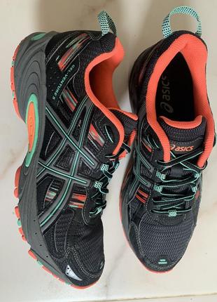 Кроссовки asics