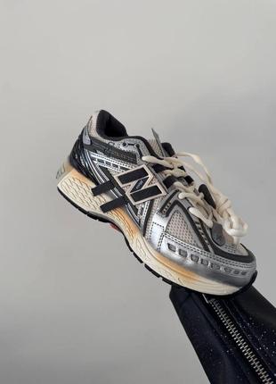 Кросівки new balance bbkls ww1 white
New Balance 880v9 Running Trainers White Black & Energy Red