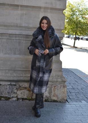 Теплое зимнее комбинированное пальто 100% шерсть + экокожа и мех, женское пальто в клетку на зиму с поясом, пв-3625 фото