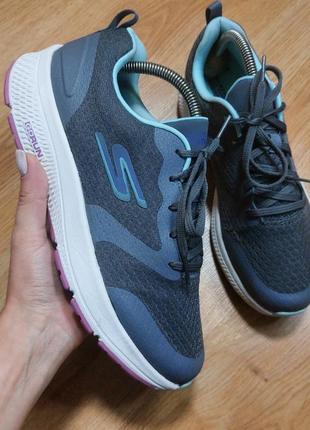 Кроссовки skechers gorun консистент