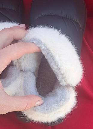 Чорні короткі жіночі уги з бантиком