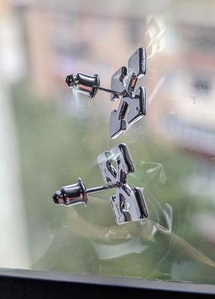 Сережки off white silver 3