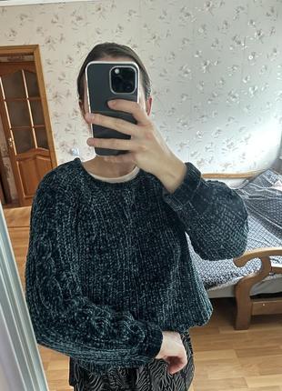 Зеленый свитер