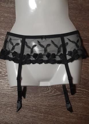Кружевной красивый пояс для чулок р.14 от marks & spencer, сеточка, косточки