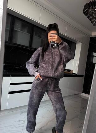Спортивный костюм с начесом