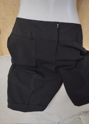 Шорты классические, р.48, черного цвета