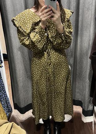 Платье миди в цветы