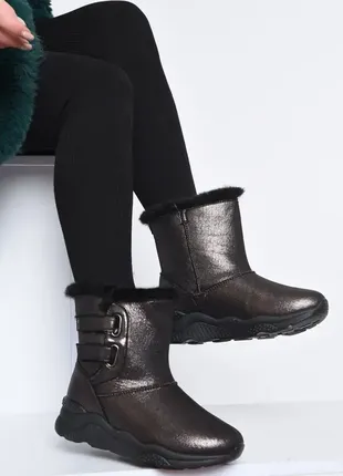 Блестящие угги на липучках / сапоги на меху